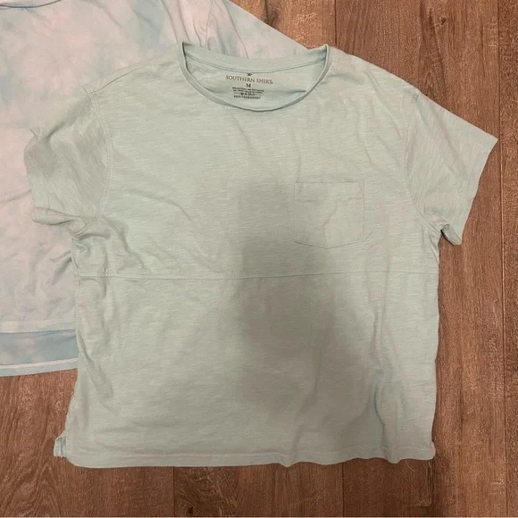 Bundle of Blue Southern Shirt short sleeve women’s tops - Picture 4 of 4